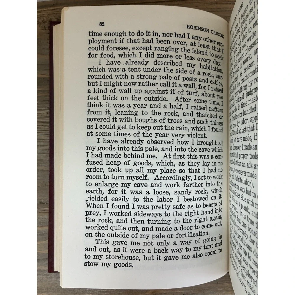 VTG Robinson Crusoe Hardcover Book Children's Classics Illustrated‎ Edition